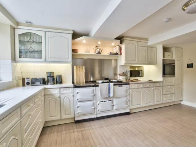 Herefordshire | Country Manor with Swimming Pool, sleeps 40 image