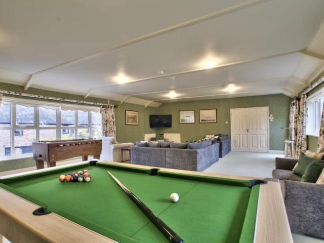 Herefordshire | Country Manor with Swimming Pool, sleeps 40 image