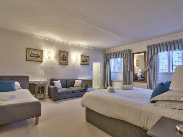 Herefordshire | Country Manor with Swimming Pool, sleeps 40 image