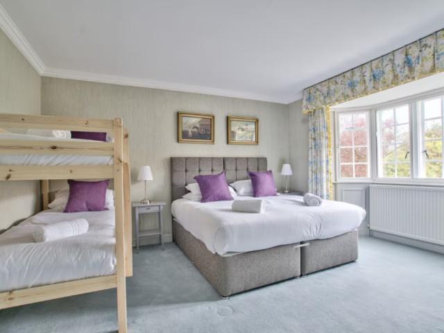Herefordshire | Country Manor with Swimming Pool, sleeps 40 image