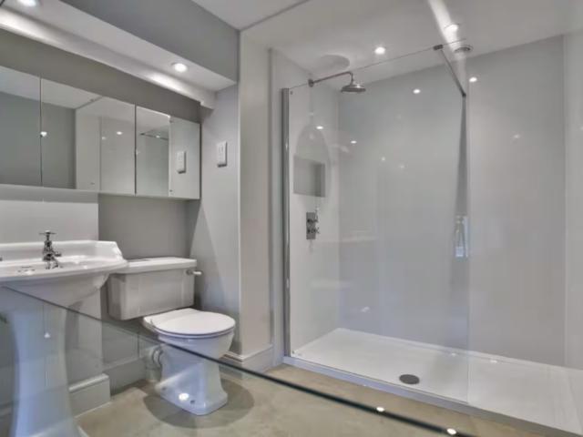 Herefordshire | Country Manor with Swimming Pool, sleeps 40 image