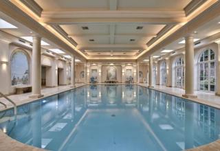 Herefordshire | Country Manor with Swimming Pool, sleeps 40