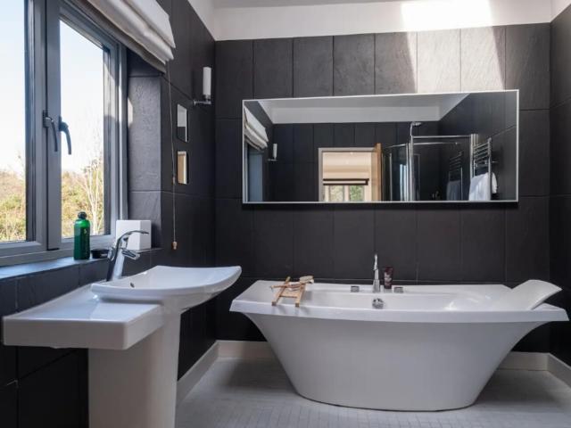 Cheltenham | 24 Sleeper with Hot tub and Pool image