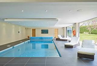 Cheltenham | 24 Sleeper with Hot tub and Pool