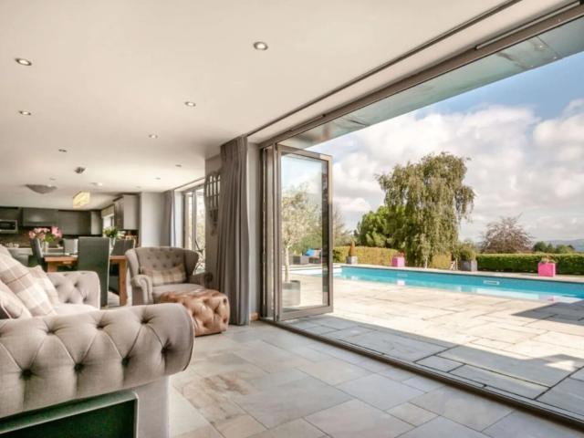 Deluxe 28 Sleeper House with Heated Pool image