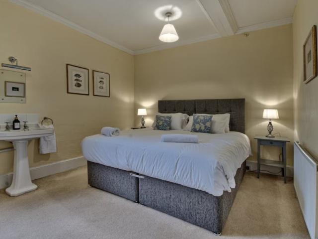 Suffolk | Manor House Sleeping 34 with Pool and Hot Tub image