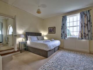 Suffolk | Manor House Sleeping 34 with Pool and Hot Tub thumbnail