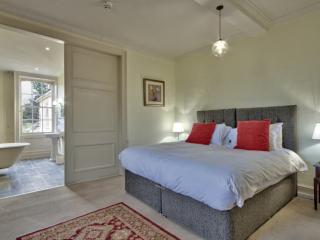 Suffolk | Manor House Sleeping 34 with Pool and Hot Tub thumbnail