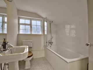 Suffolk | Manor House Sleeping 34 with Pool and Hot Tub thumbnail