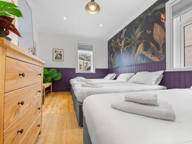 18 Sleeper Townhouse image