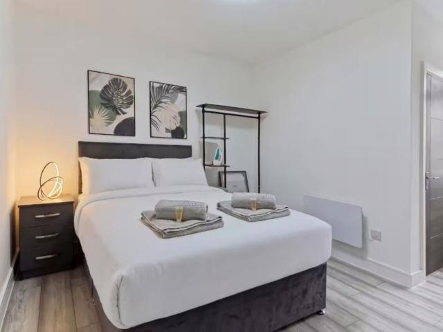 16 Sleeper House image
