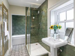 Northumberland Country Estate | Sleeps 26, Hot tub and Sauna thumbnail