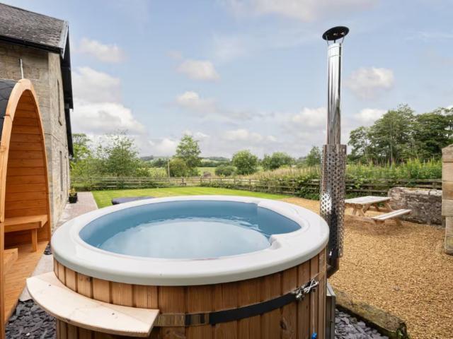 Northumberland Country Estate | Sleeps 26, Hot tub and Sauna image