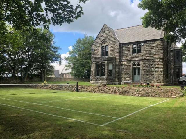 Newcastle | 10-12 Sleeper Vicarage with Hot tub and Tennis Court image