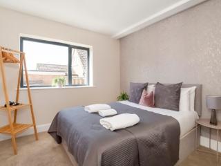 York | 18 Sleeper Stables with Hot Tub thumbnail