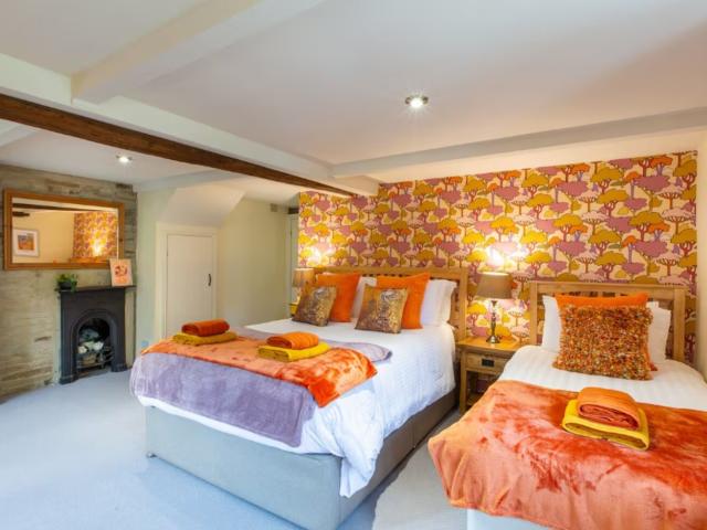 Yorkshire | 26 Sleeper Barn with Hot Tub and Sauna image