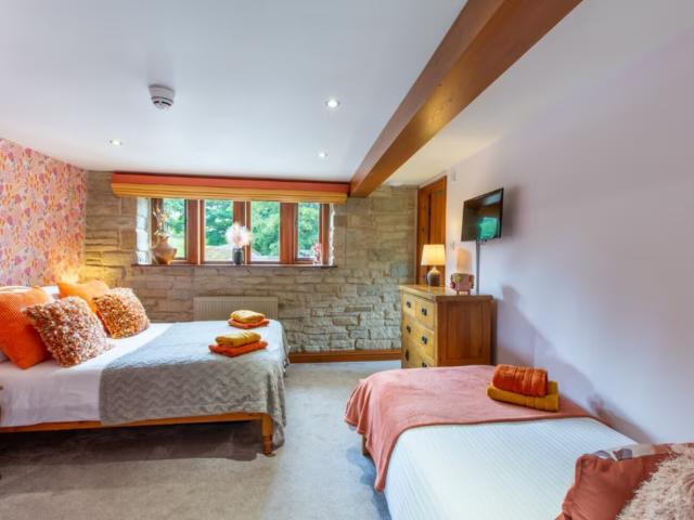 Yorkshire | 26 Sleeper Barn with Hot Tub and Sauna image