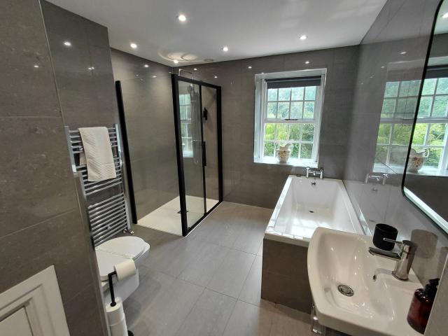 TyneView Estate | The Farmhouse With Hot Tub, Games Room & Bar - Sleeps 18 image