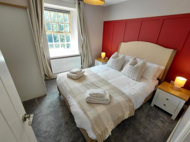 TyneView Estate | The Farmhouse With Hot Tub, Games Room & Bar - Sleeps 18 image