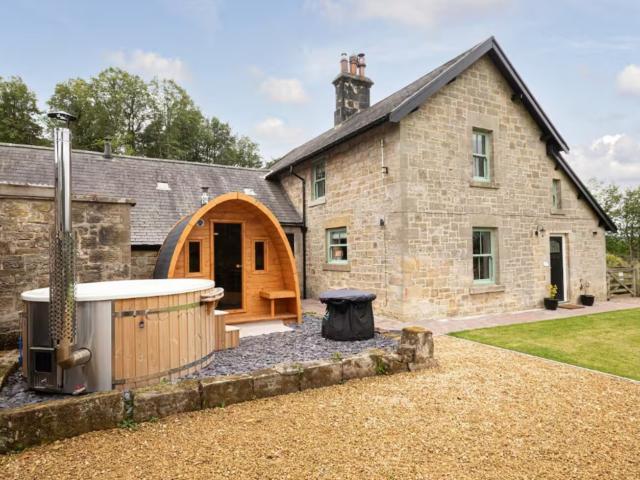 Northumberland Country Estate | Sleeps 26, Hot tub and Sauna image