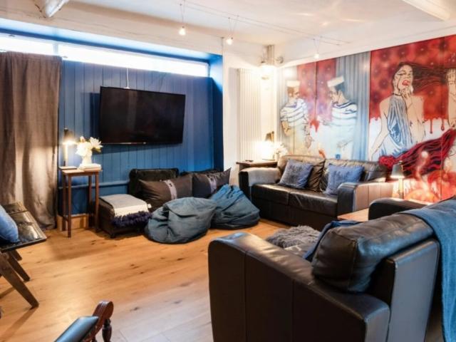 Gloucestershire | Country House and Cottage with Spa Facilities image