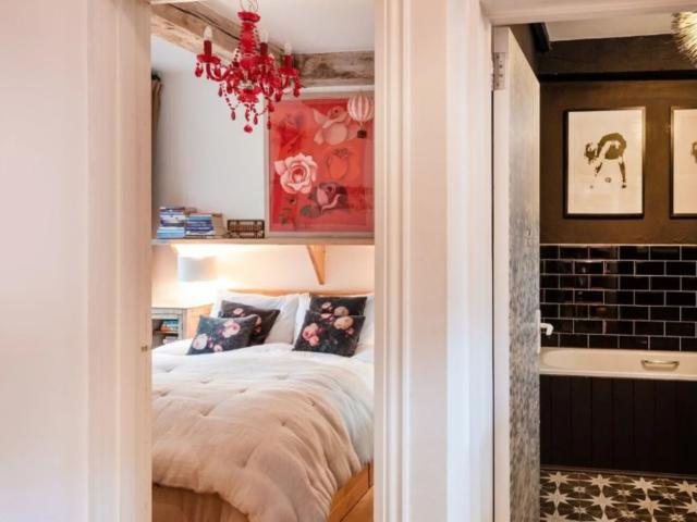 Gloucestershire | Country House and Cottage with Spa Facilities image