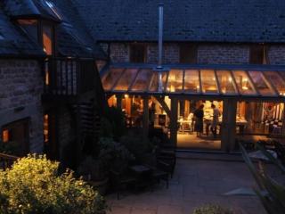 Gloucestershire | Country House and Cottage with Spa Facilities thumbnail