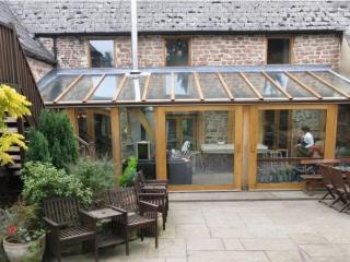 Gloucestershire | Country House and Cottage with Spa Facilities thumbnail