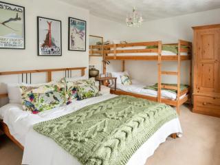 Gloucestershire | Country House and Cottage with Spa Facilities thumbnail