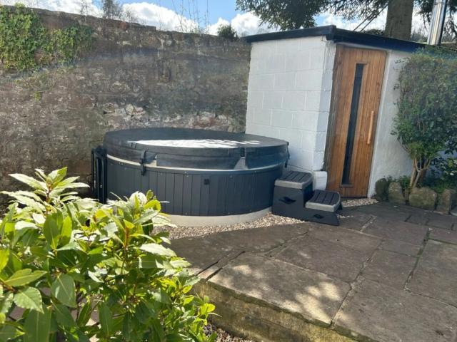Gloucestershire | Country House and Cottage with Spa Facilities image