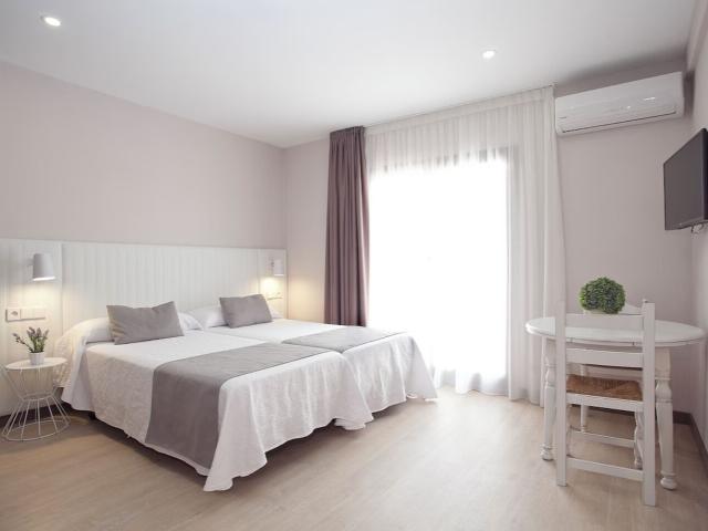 Ribera Apartments | Old Town image