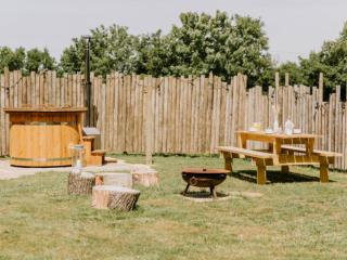 Bedfordshire Cabins with Hot Tub | Sleeps 15 thumbnail