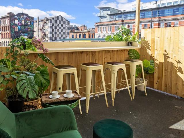 Manchester | Iconic Townhouse Sleeps 22 image