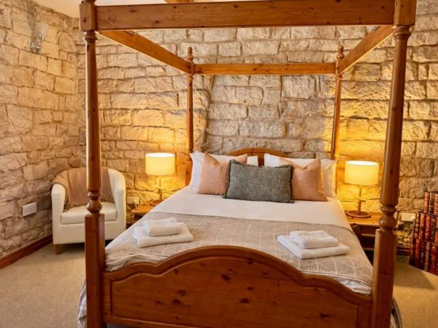 West Yorkshire Country House With Hot Tub and Sauna | Sleeps 20 image