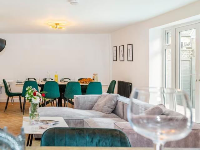 Yorkshire Farmhouse with Hot Tub | Sleeps 10 image