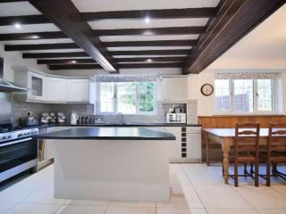 Hot Tub House | Sleeps 18 thumbnail