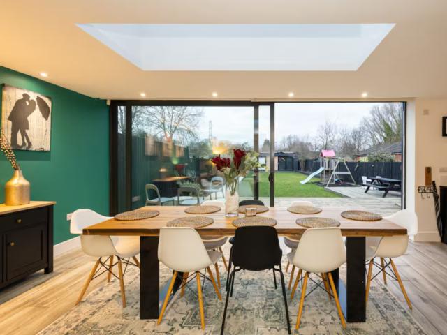 Elegant 5 Bed House with Hot Tub | Sleeps 12 image