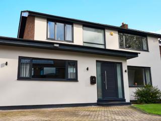 Prestwich House | Sleeps 12 with Hot Tub thumbnail