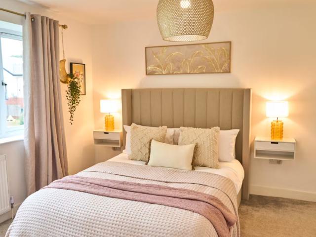 Prestwich House | Sleeps 12 with Hot Tub image