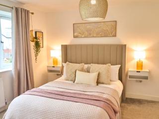 Prestwich House | Sleeps 12 with Hot Tub thumbnail