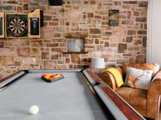 Peak District 34 Sleeper House with Bar thumbnail