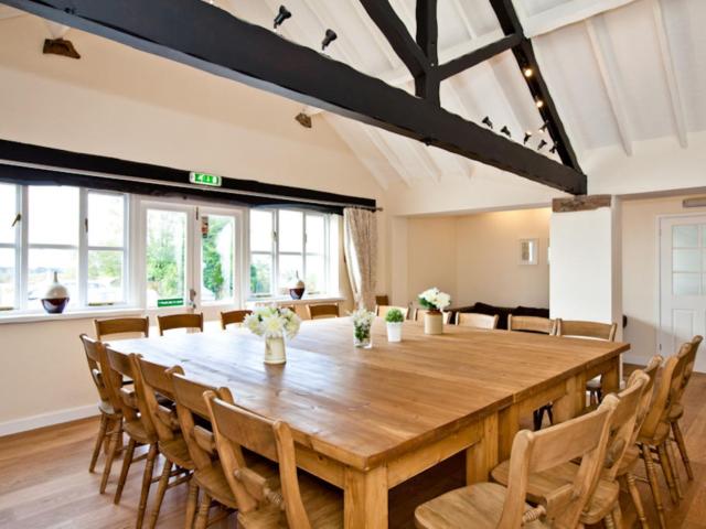 Peak District 34 Sleeper House with Bar image