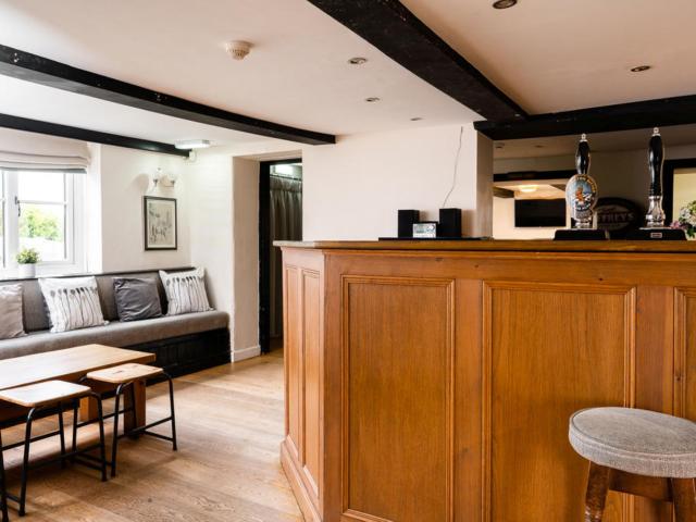 Peak District 34 Sleeper House with Bar image