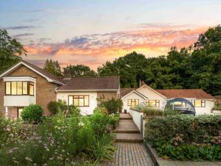 Sussex Country Retreat With Hot Tub & Pool | Sleeps 11 thumbnail