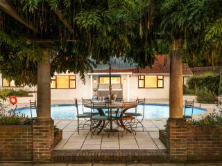 Sussex Country Retreat With Hot Tub & Pool | Sleeps 11 thumbnail
