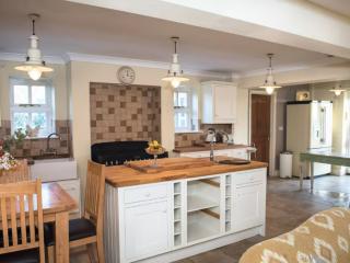 Lincolnshire 19 Sleeper House | Hot tub thumbnail