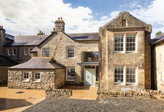 Hexham House Sleeps 10