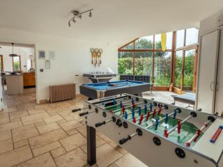 Somerset Lodge with Pool and Hot tub and Sauna thumbnail
