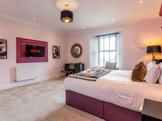 Country Durham House Sleeps 20 inc Hot tub and Sauna image