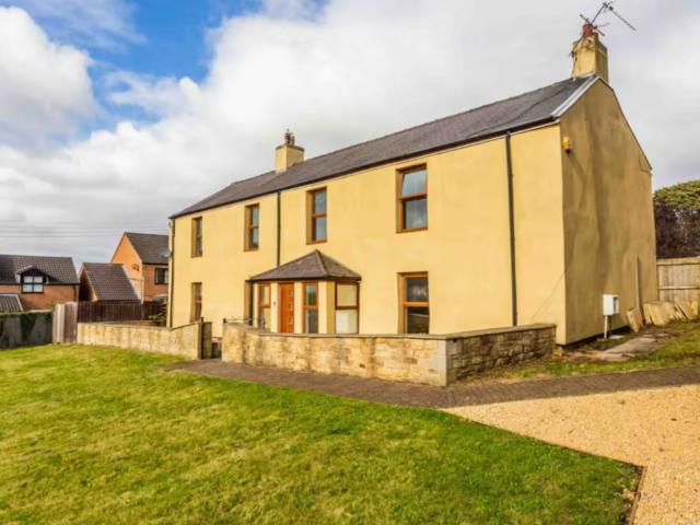 Country Durham House Sleeps 20 inc Hot tub and Sauna image